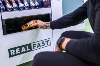 User paying with mobile payment on REALFAST